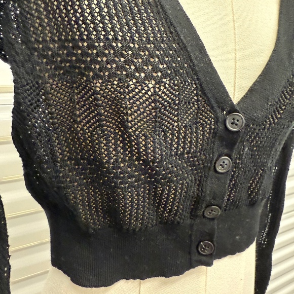 Intermix V-Neck Cropped Sweater - Size XS - Picture 1 of 4